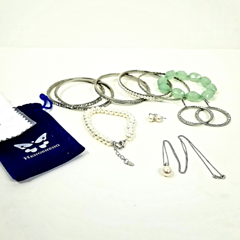 7 BRACELET 2 EARRINGS & 1 NECKLACE JEWELRY SET